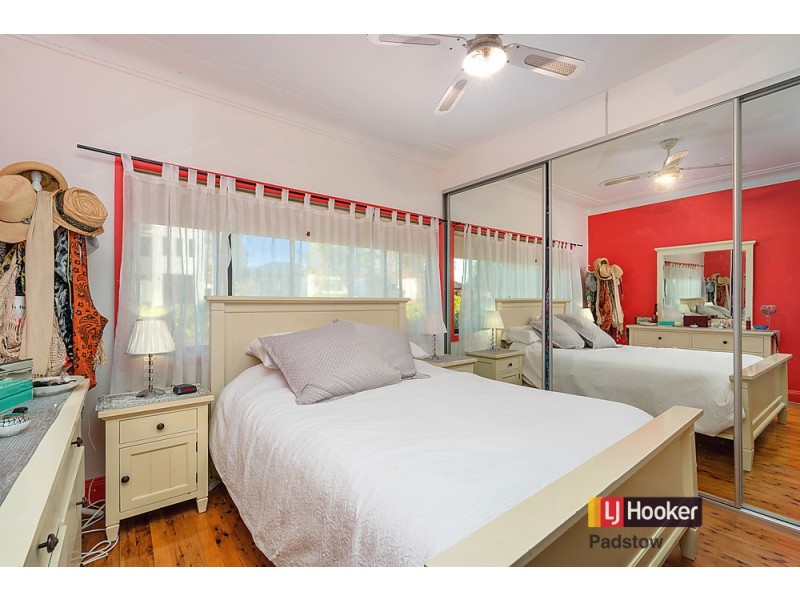 6 Ellesmere Street, Panania NSW 2213