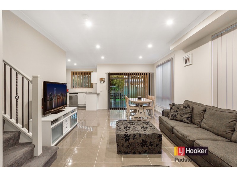 12a Narooma Close, Panania NSW 2213