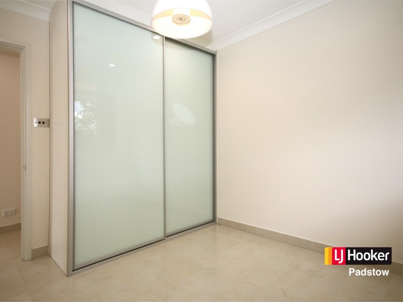 4 Bligh Close, Georges Hall NSW 2198