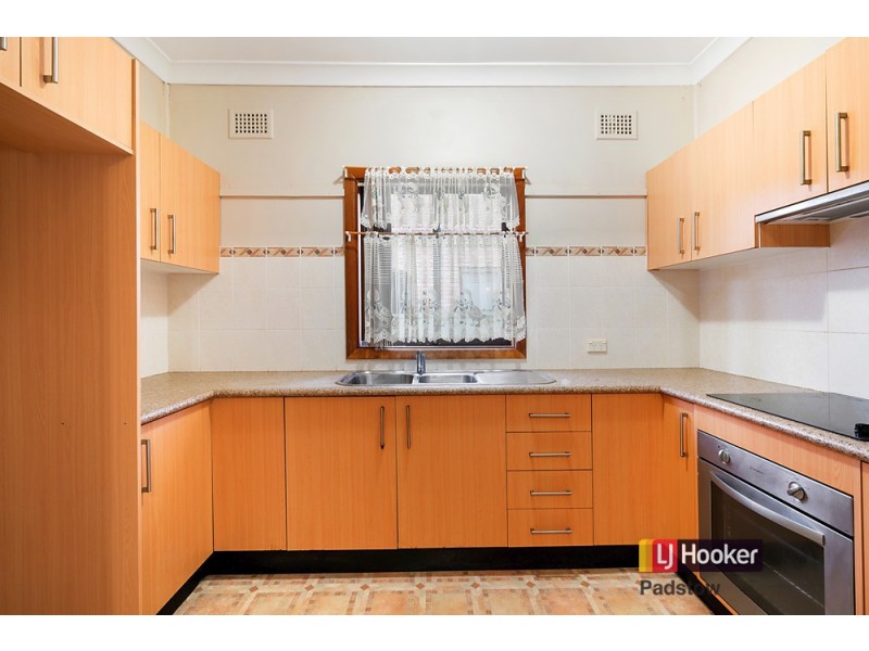 17 Eddie Avenue, Panania NSW 2213