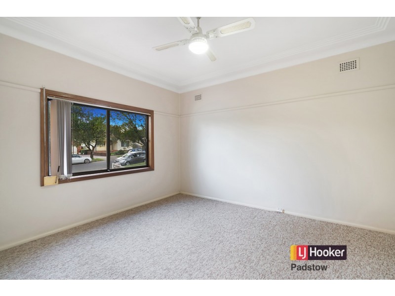 17 Eddie Avenue, Panania NSW 2213