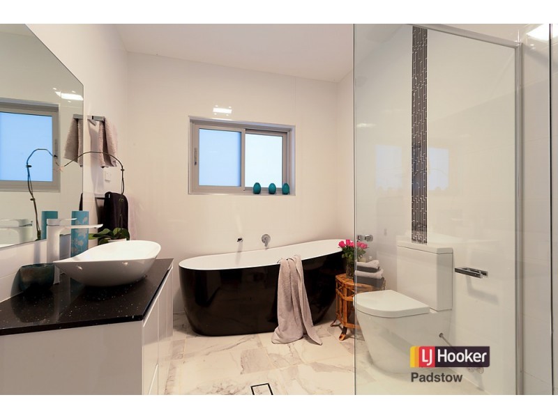 21 Dickenson Street, Panania NSW 2213