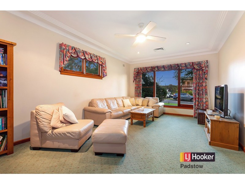 28 Henry Kendall Avenue, Padstow Heights NSW 2211