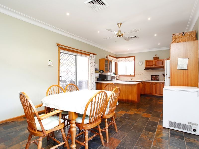 28 Henry Kendall Avenue, Padstow Heights NSW 2211