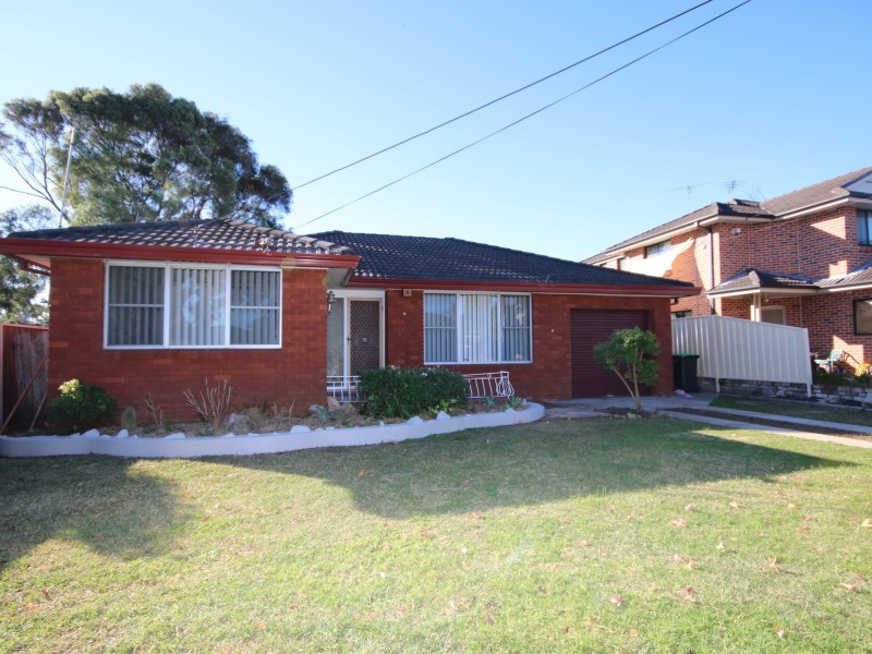 2 Merris Place, Milperra NSW 2214