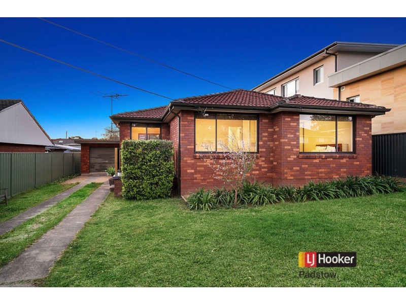 40 Kathleen Parade, Picnic Point NSW 2213