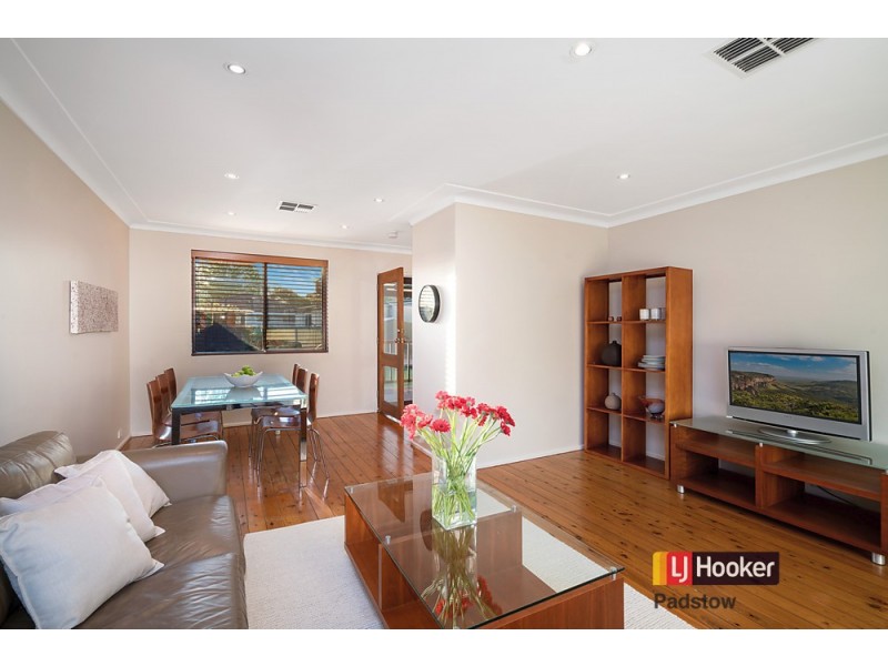 40 Kathleen Parade, Picnic Point NSW 2213