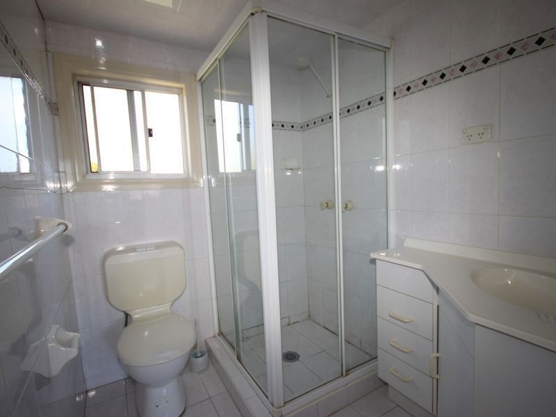 2/98 Tower Street, Panania NSW 2213