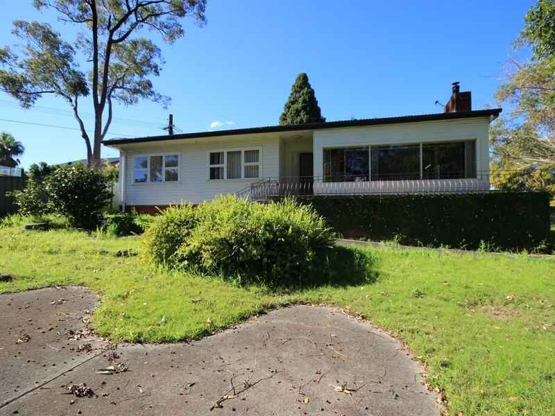 39 Doris Street, Picnic Point NSW 2213