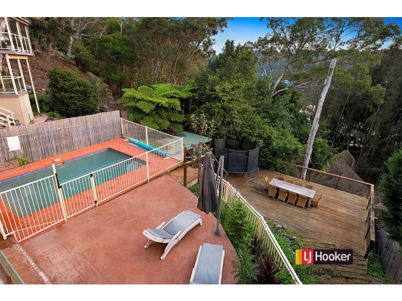 806a Henry Lawson Drive, Picnic Point NSW 2213