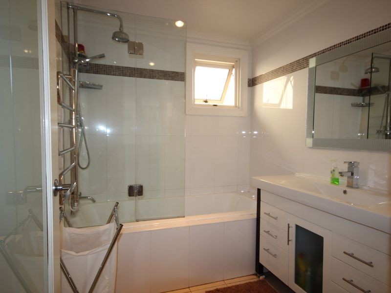 12 Burns Road, Picnic Point NSW 2213