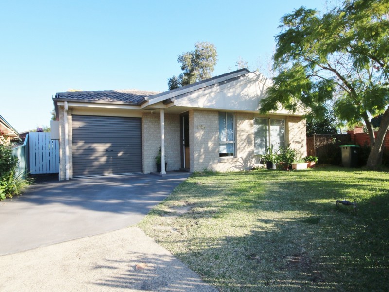 1/2a Labaun Road, Wattle Grove NSW 2173