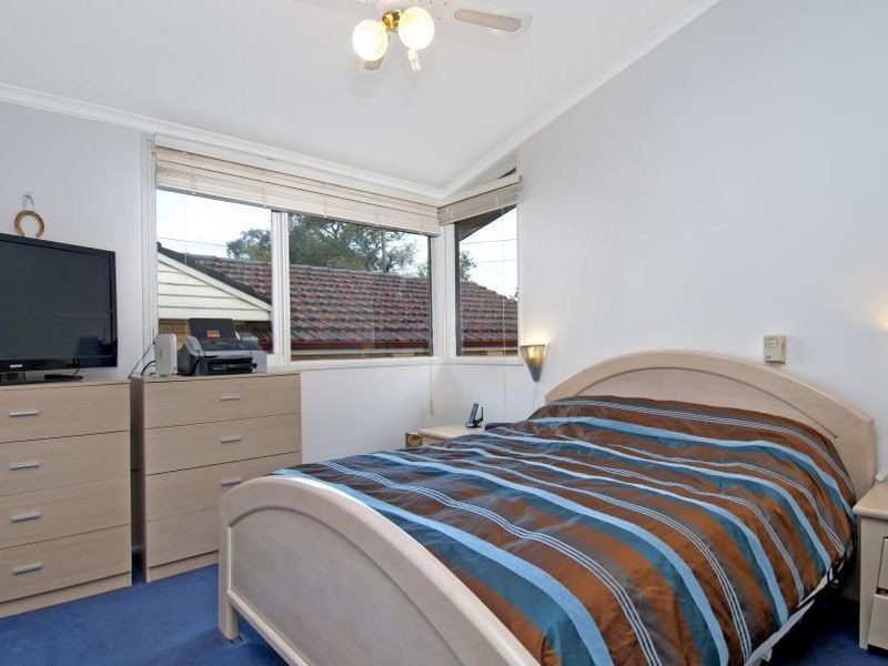 21 Lone Pine Avenue, Milperra NSW 2214