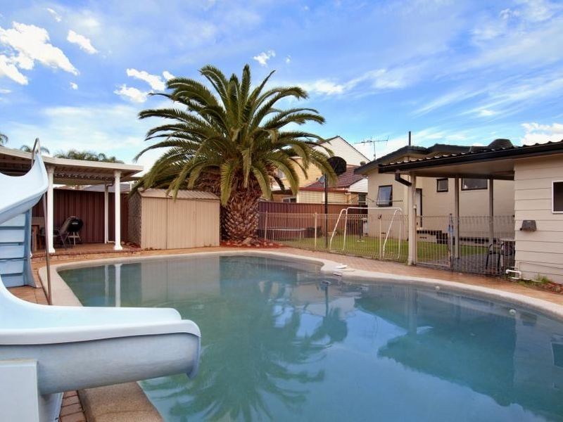 21 Lone Pine Avenue, Milperra NSW 2214