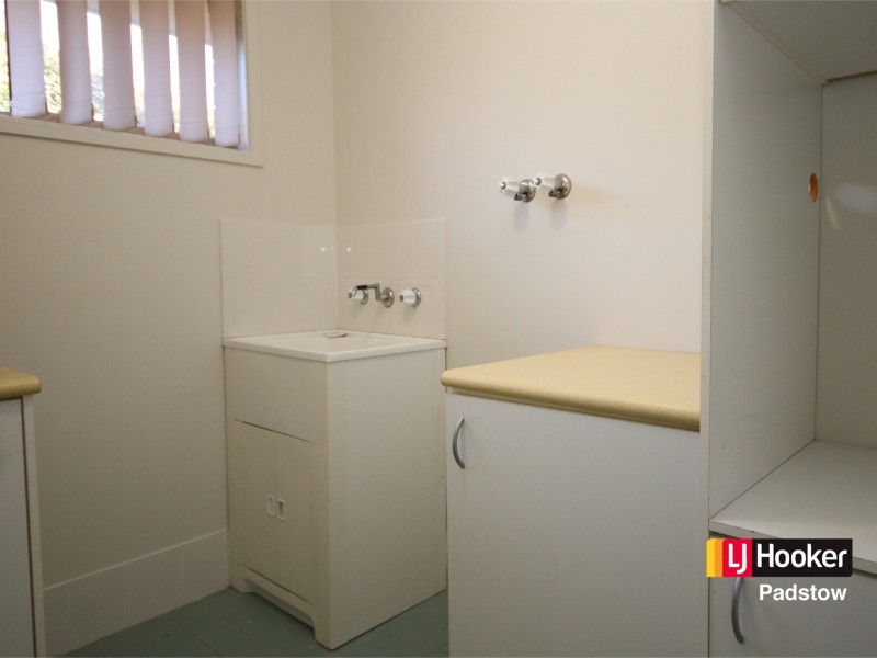 8/141-143 Lambeth Street, Picnic Point NSW 2213