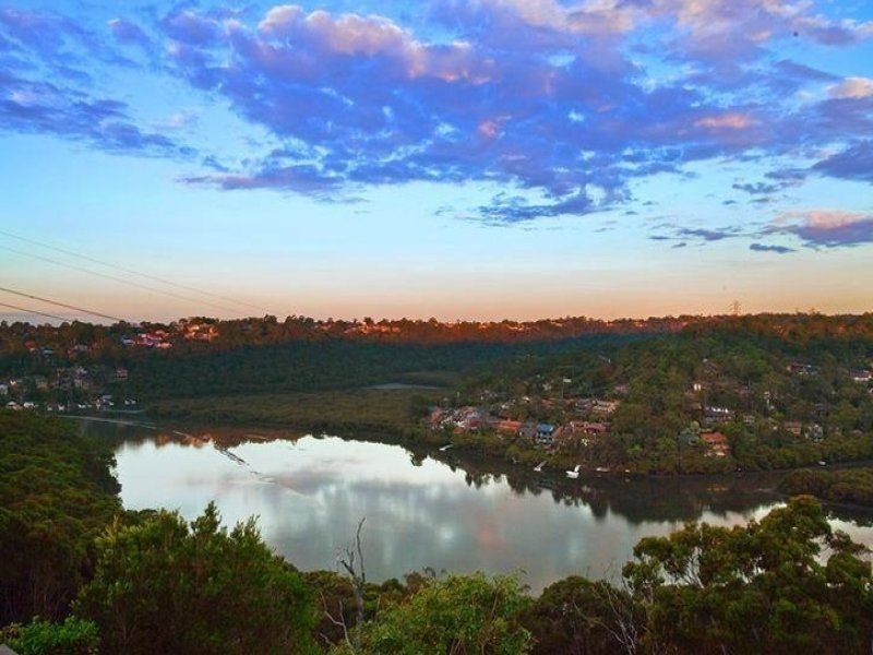 2 Hector Street, Illawong NSW 2234