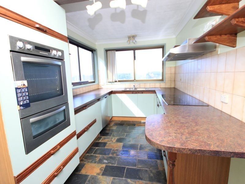 2 Hector Street, Illawong NSW 2234