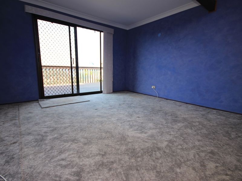 2 Hector Street, Illawong NSW 2234