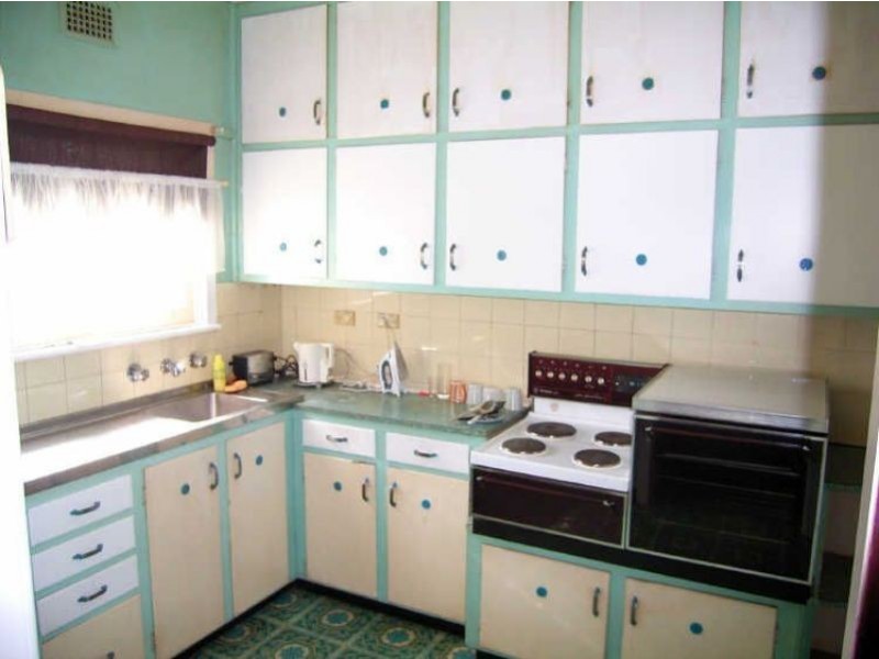 18 Treatt Avenue, Padstow NSW 2211