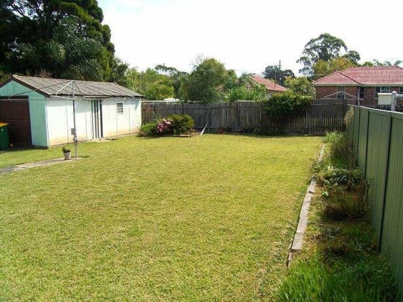 18 Treatt Avenue, Padstow NSW 2211