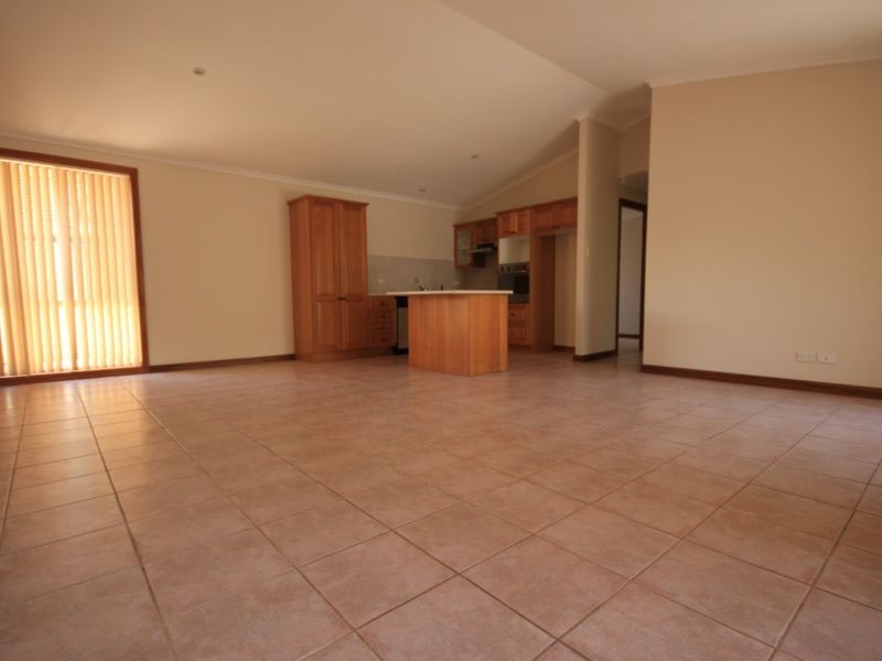 1/58 Kennedy Street, Picnic Point NSW 2213