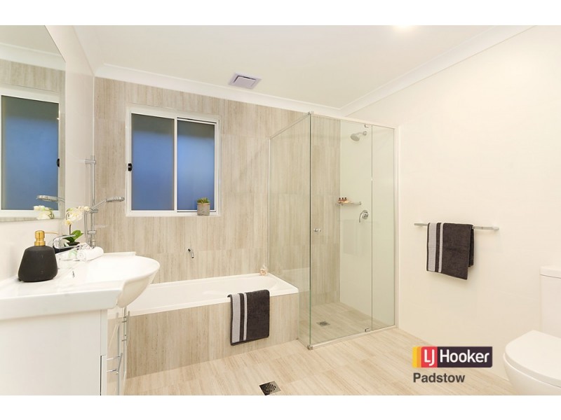 3/10 Glenfield Road, Casula NSW 2170