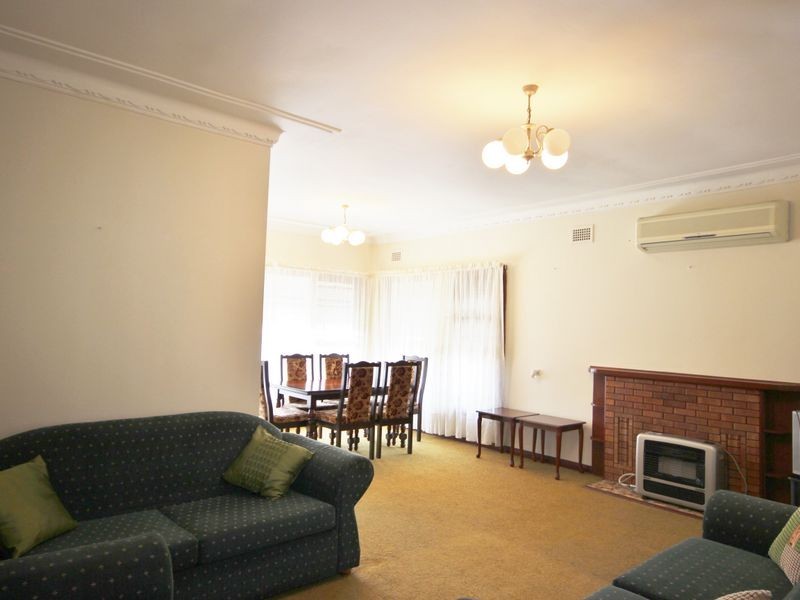 37 Diana Avenue, Roselands NSW 2196