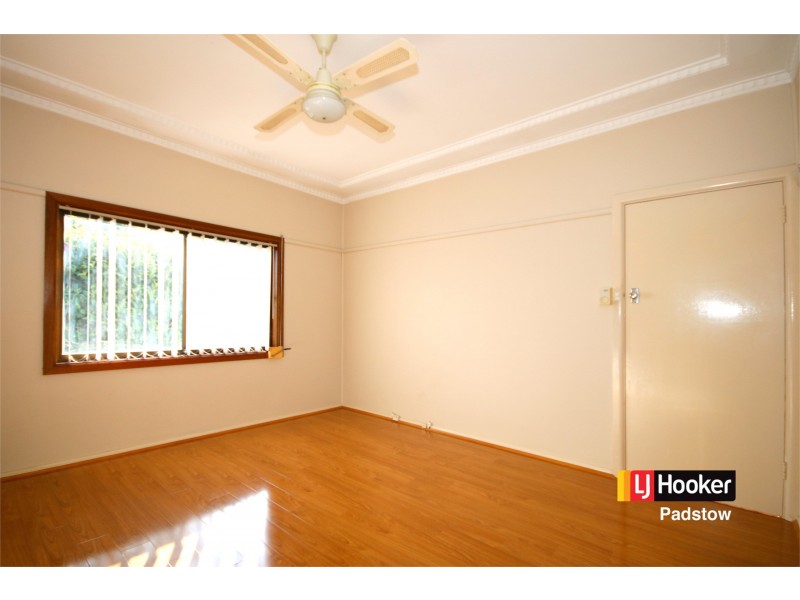 17 Eddie Avenue, Panania NSW 2213