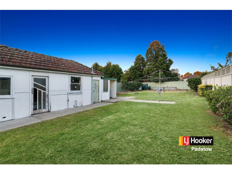 17 Eddie Avenue, Panania NSW 2213