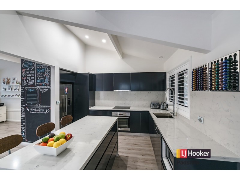 6 Fiona Close, Padstow Heights NSW 2211