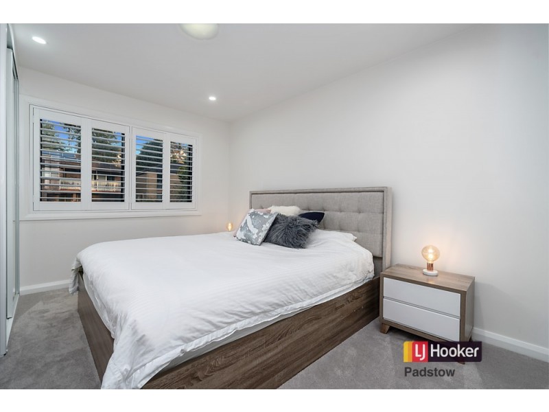 6 Fiona Close, Padstow Heights NSW 2211