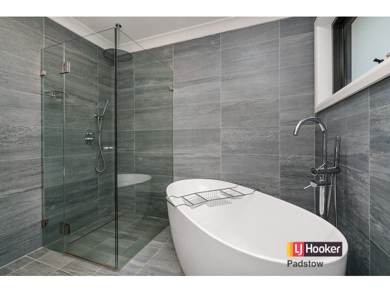 6 Fiona Close, Padstow Heights NSW 2211