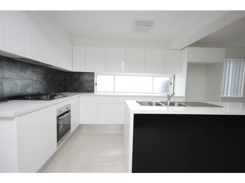 1/106 Queen Street, Revesby NSW 2212