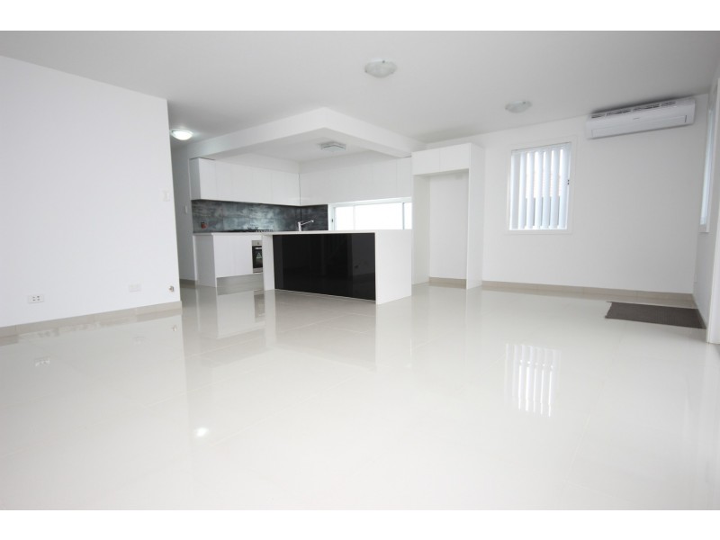 1/106 Queen Street, Revesby NSW 2212