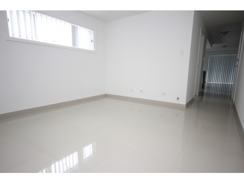 1/106 Queen Street, Revesby NSW 2212