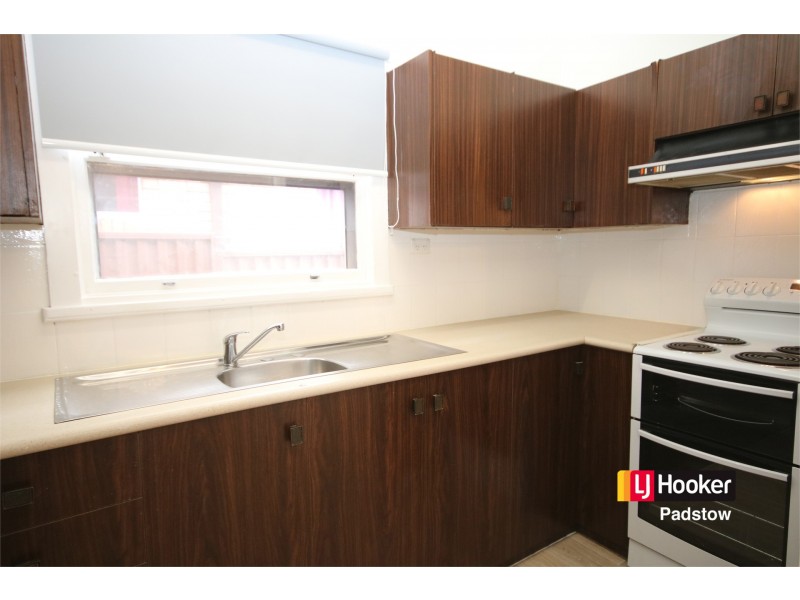13 School Parade, Padstow NSW 2211