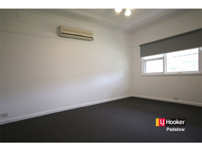 13 School Parade, Padstow NSW 2211