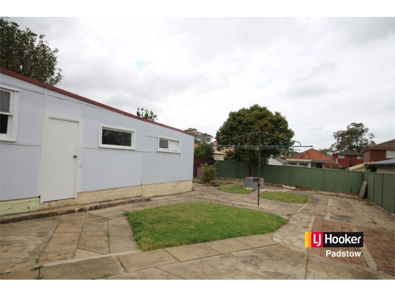 13 School Parade, Padstow NSW 2211