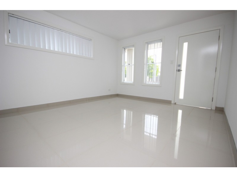 2/106 Queen Street, Revesby NSW 2212