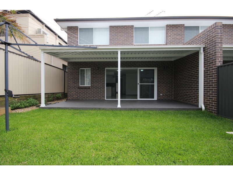 2/106 Queen Street, Revesby NSW 2212