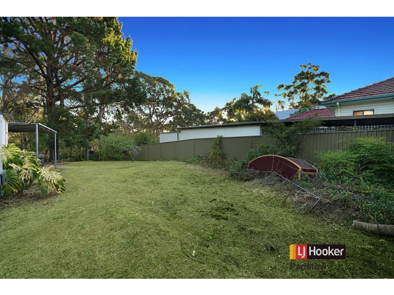 27 Fewtrell Avenue, Revesby Heights NSW 2212