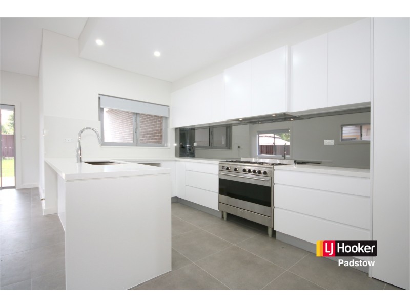 71 Malvern Street, Panania NSW 2213