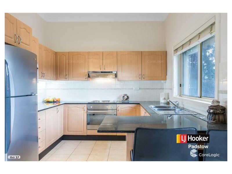 1/11-13 Wollun Street, Como NSW 2226