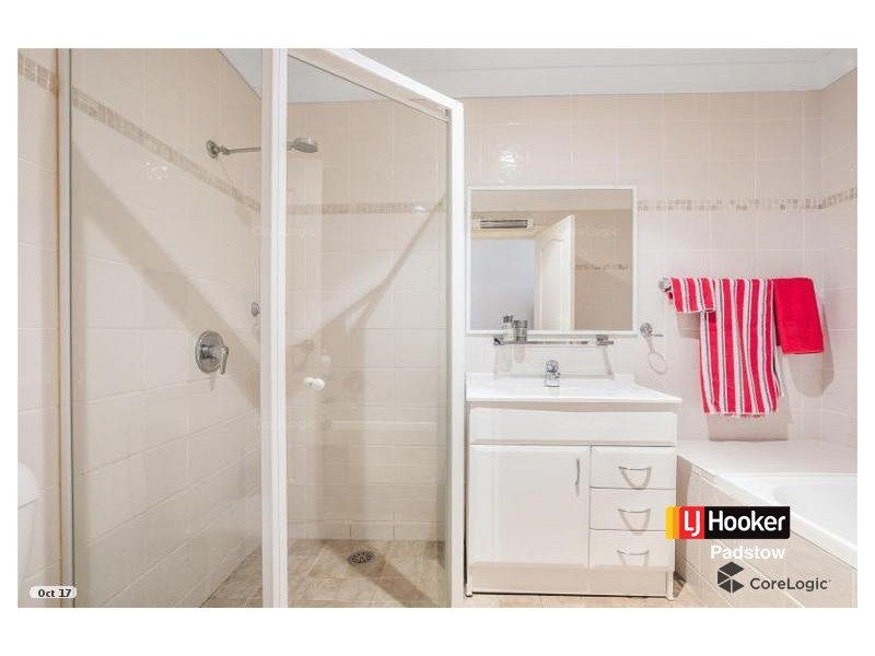 1/11-13 Wollun Street, Como NSW 2226