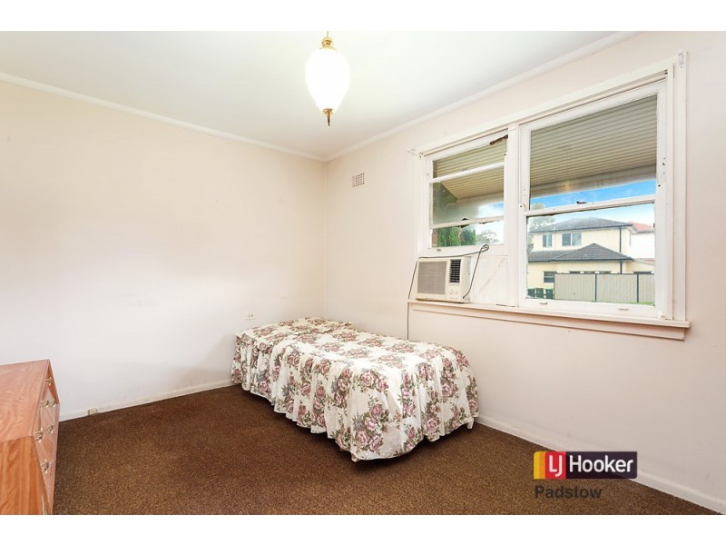 4 Flora Street, Narwee NSW 2209