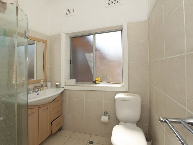 21 Picnic Point Road, Panania NSW 2213