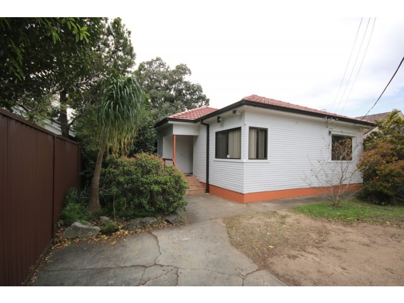 13 Segers Avenue, Padstow NSW 2211