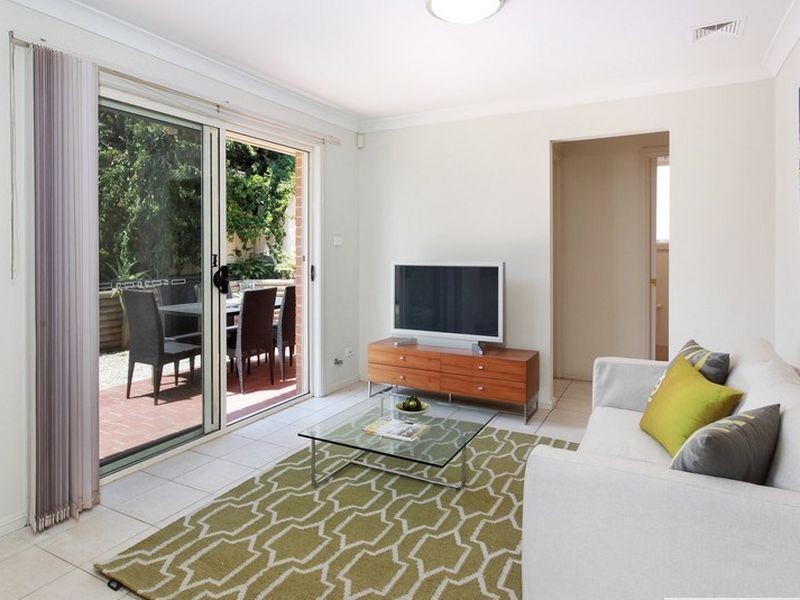 4 Levendale Street, West Hoxton NSW 2171