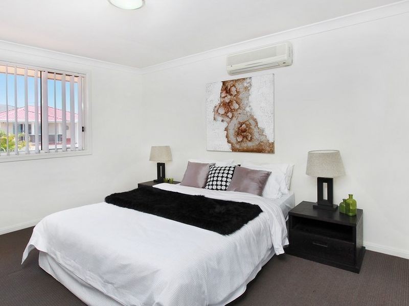 4 Levendale Street, West Hoxton NSW 2171