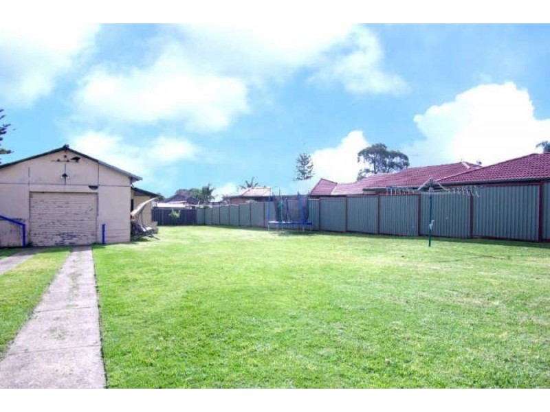 16 Sherwood Street, Revesby NSW 2212